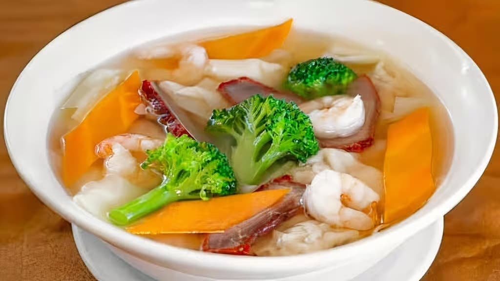wor wonton soup regina - NEWTOWN CHINESE CUISINE