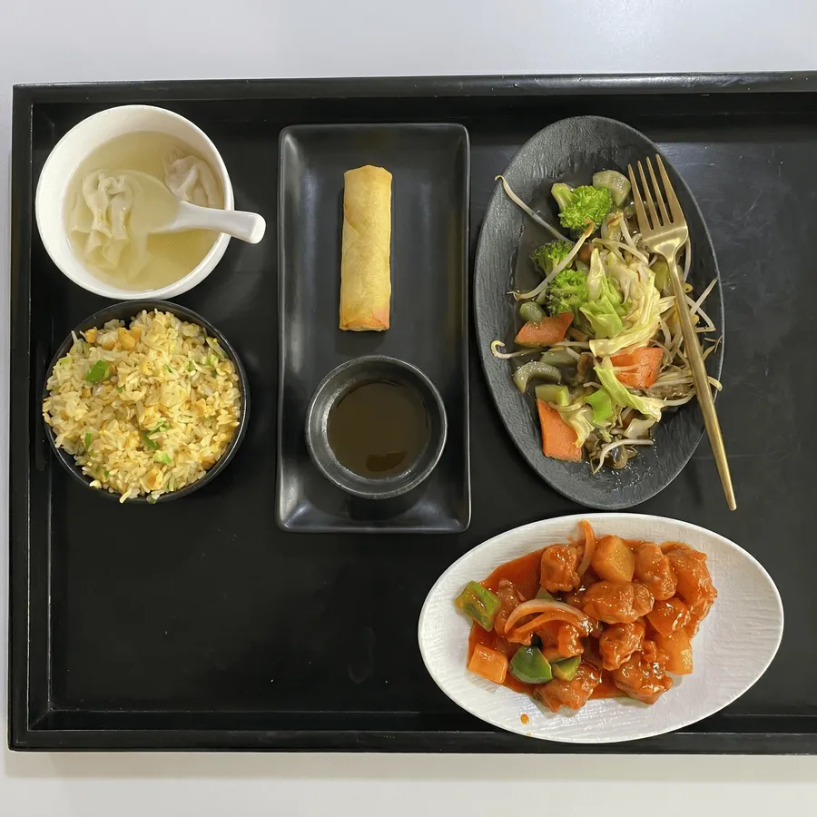 combo sweet and sour regina - NEWTOWN CHINESE CUISINE